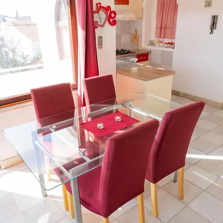 Trlaja Apartament Vodice
